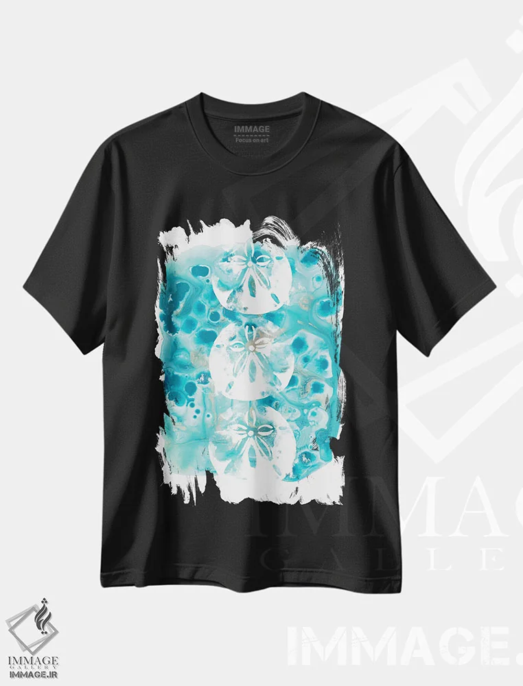 تیشرت مشکی طرح دار اشکال ساحلی چهار، دکور ساحلی اثر جون اریکا وس | immage.ir