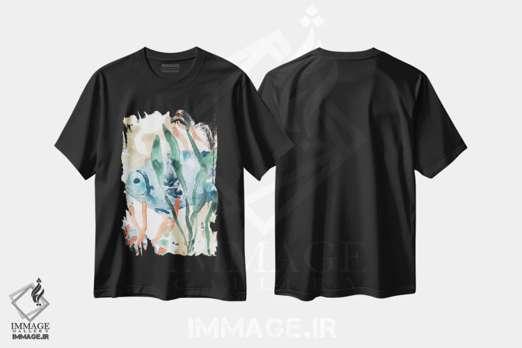 تیشرت مشکی طرح دار در میان جلبک های دریایی ۲، مدیوم اثر جون اریکا وس | immage.ir