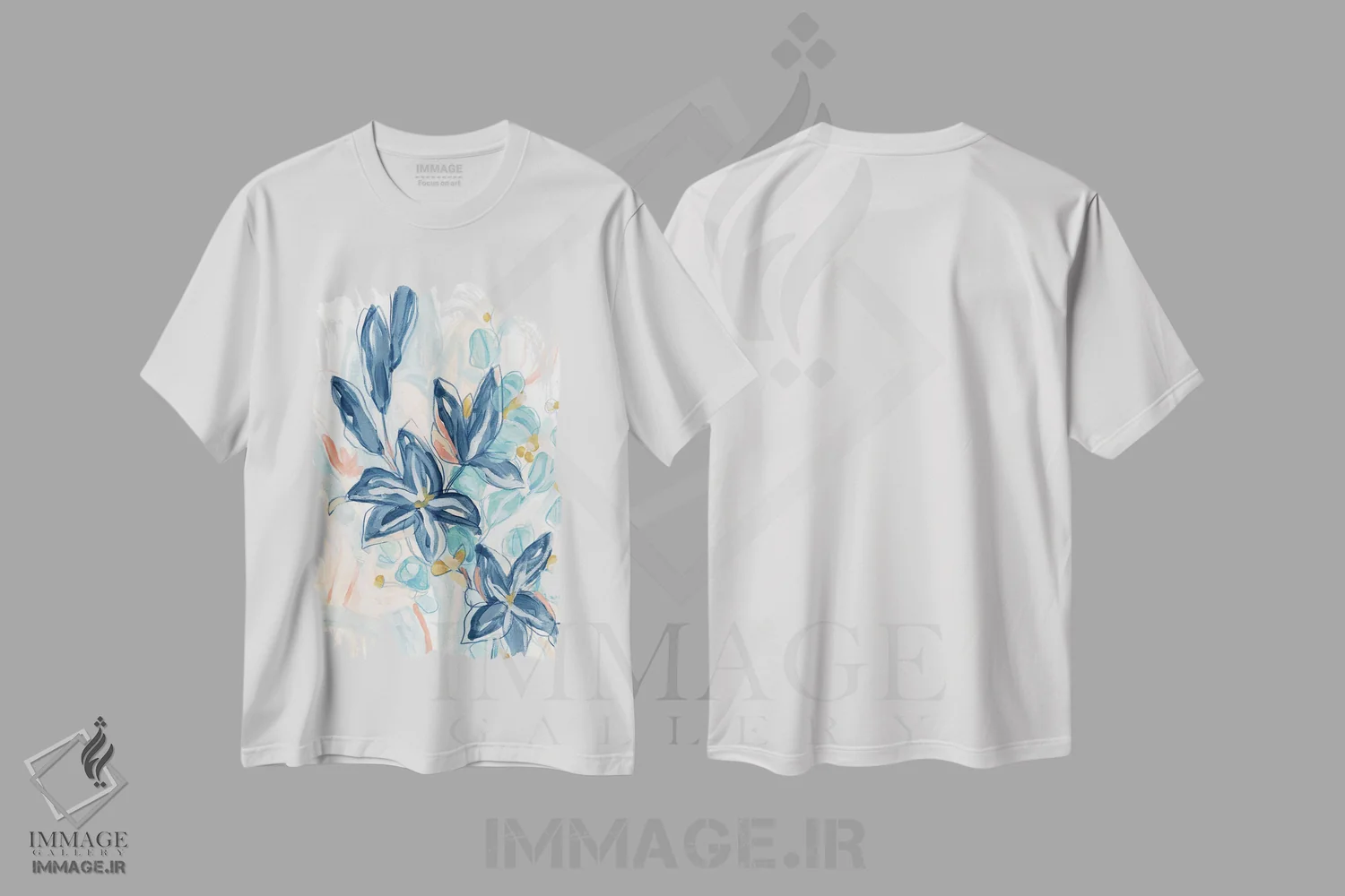 تیشرت سفید طرح دار آبی های شکوفا ۲ اثر جون اریکا وس | فروشگاه ایماژ