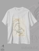 تیشرت سفید طرح دار رقص ماهی کوی یکم، تزئینی اثر جون اریکا وس | immage.ir