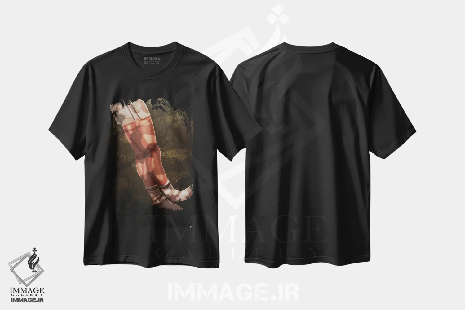تیشرت مشکی طرح دار جوراب سفید و شلوارک، هنر فاخر معاصر اثر جیمی ادلر | immage.ir