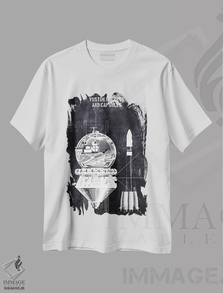 تیشرت سفید طرح دار موشک های ووستوک، هنر تزئینی سیاه و سفید اثر جوزف فرناندو | فروشگاه ایماژ