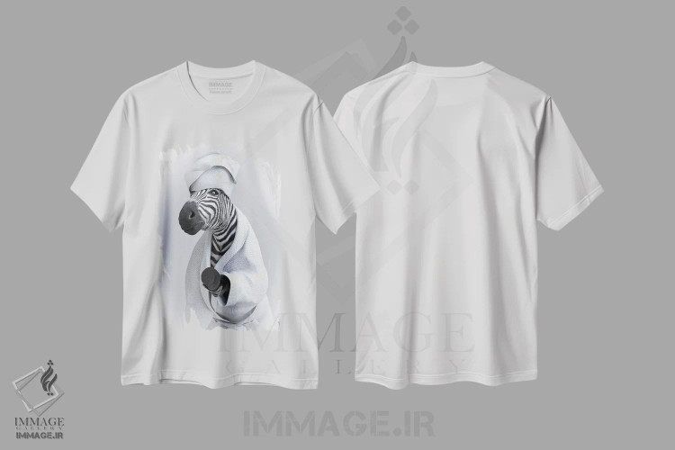 تیشرت سفید طرح دار گورخر در وان، هنر دیجیتال اثر جوفری فیلیپ | فروشگاه ایماژ