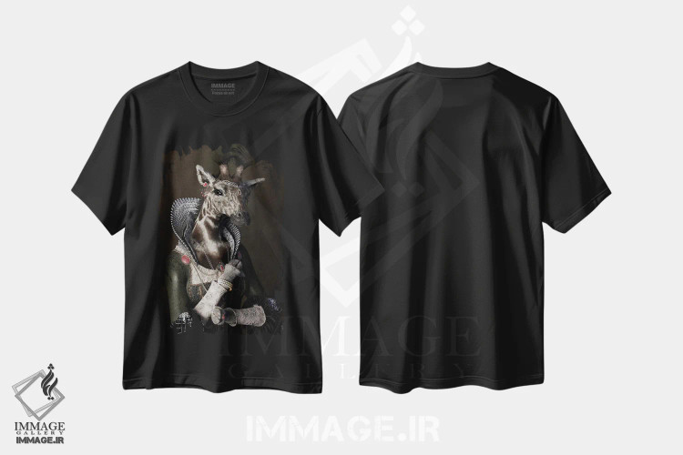 تیشرت مشکی طرح دار پرتره زرافه به سبک رنسانس قدیمی، هنر دیجیتال اثر جوفری فیلیپ | فروشگاه ایماژ