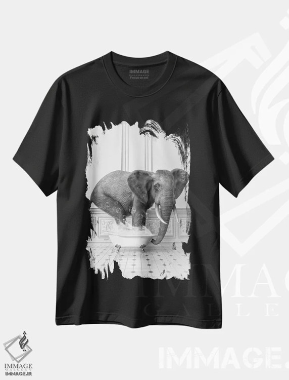 تیشرت مشکی طرح دار فیل در حمام سیاه و سفید، هنر دیجیتال سیاه و سفید اثر جوفری فیلیپ | فروشگاه ایماژ