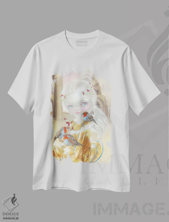 تیشرت سفید طرح دار فرشته در صومعه گلاستنبری، هنر فاخر معاصر اثر جزمین بکِت-گریفیت | immage.ir