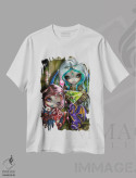 تیشرت سفید طرح دار اژدهای کوچک تاس، دکوراسیون جایگزین اثر جزمین بکِت-گریفیت | فروشگاه ایماژ