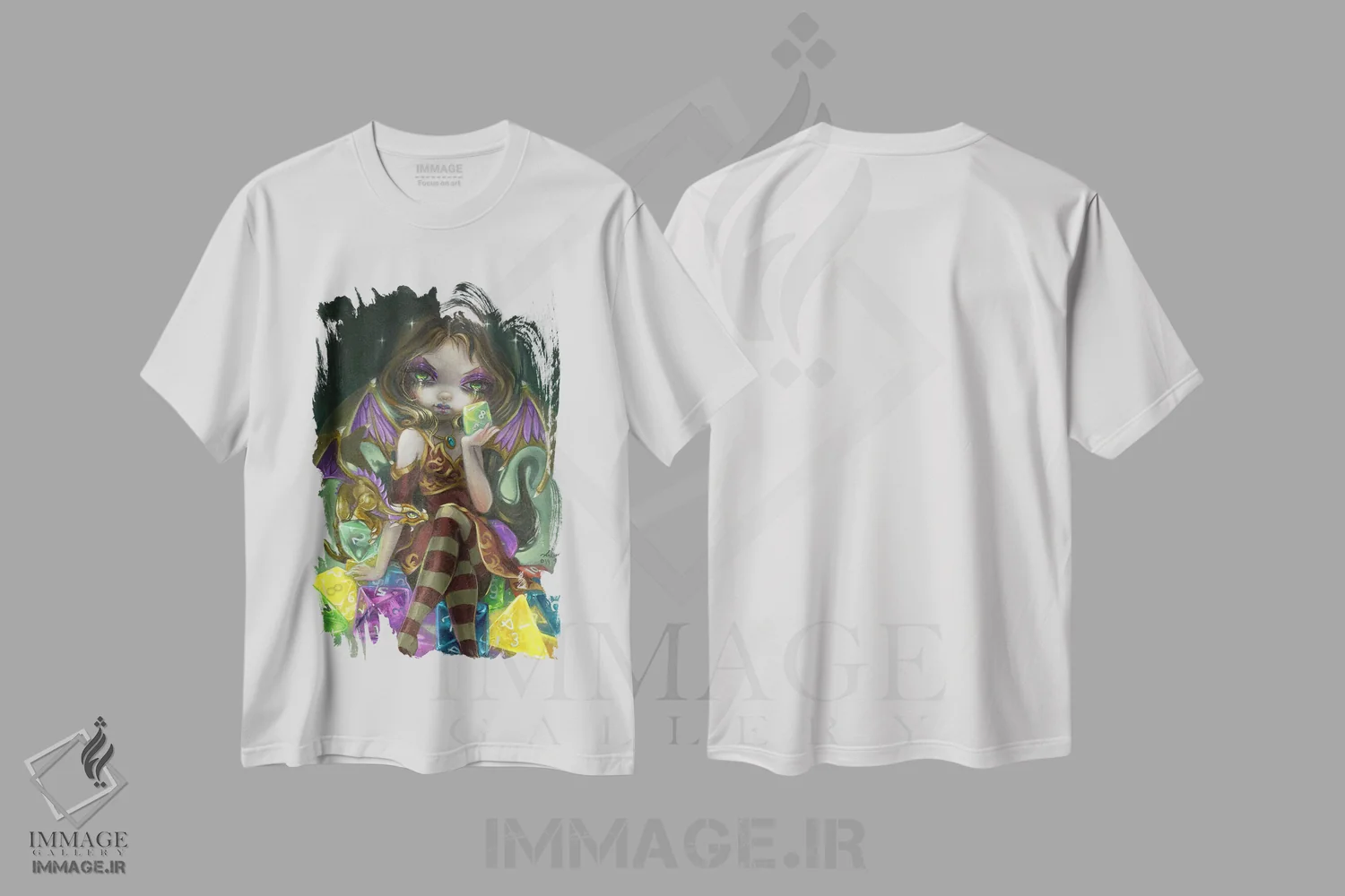 تیشرت سفید طرح دار شاهزاده اژدهای کوچک تاس، دکوراسیون جایگزین اثر جزمین بکِت-گریفیت | immage.ir