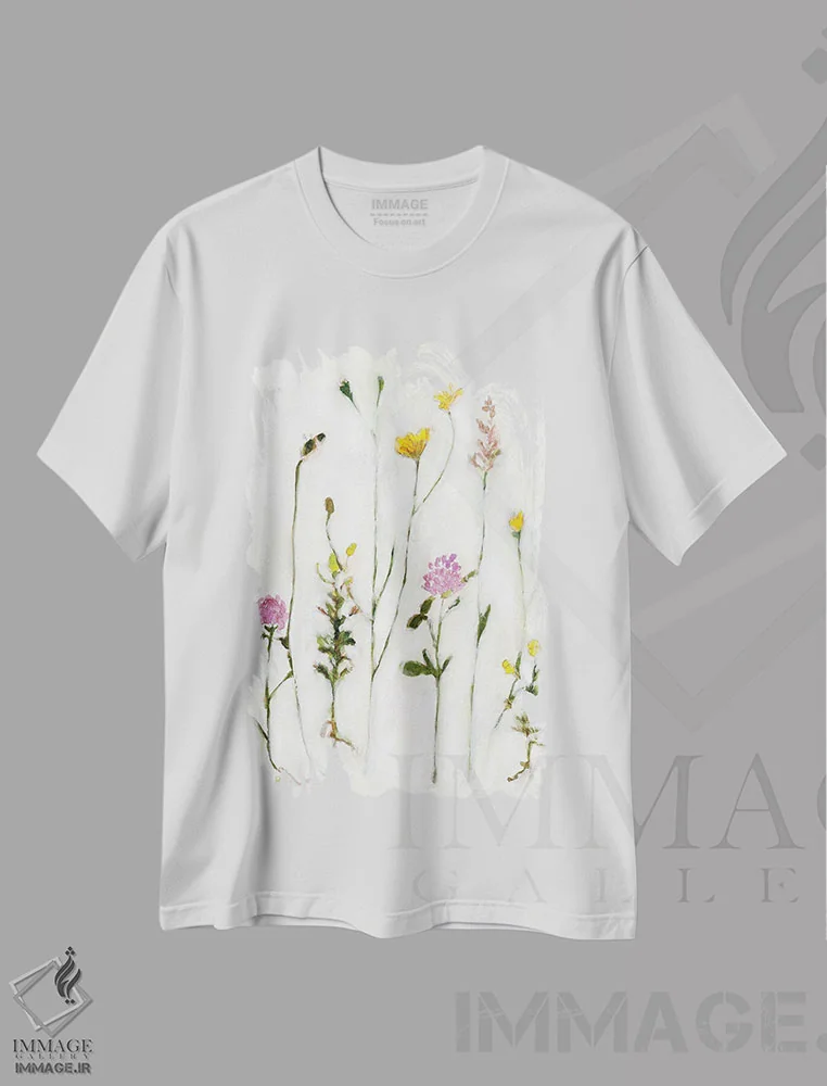تیشرت سفید طرح دار بابونه، شبدر و قاصدک، تزئینی اثر جِنل براگ | فروشگاه ایماژ