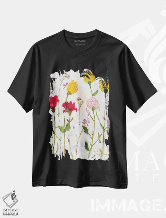 تیشرت مشکی طرح دار گل ها از شیلی، تزئینی اثر جِنل براگ | فروشگاه ایماژ
