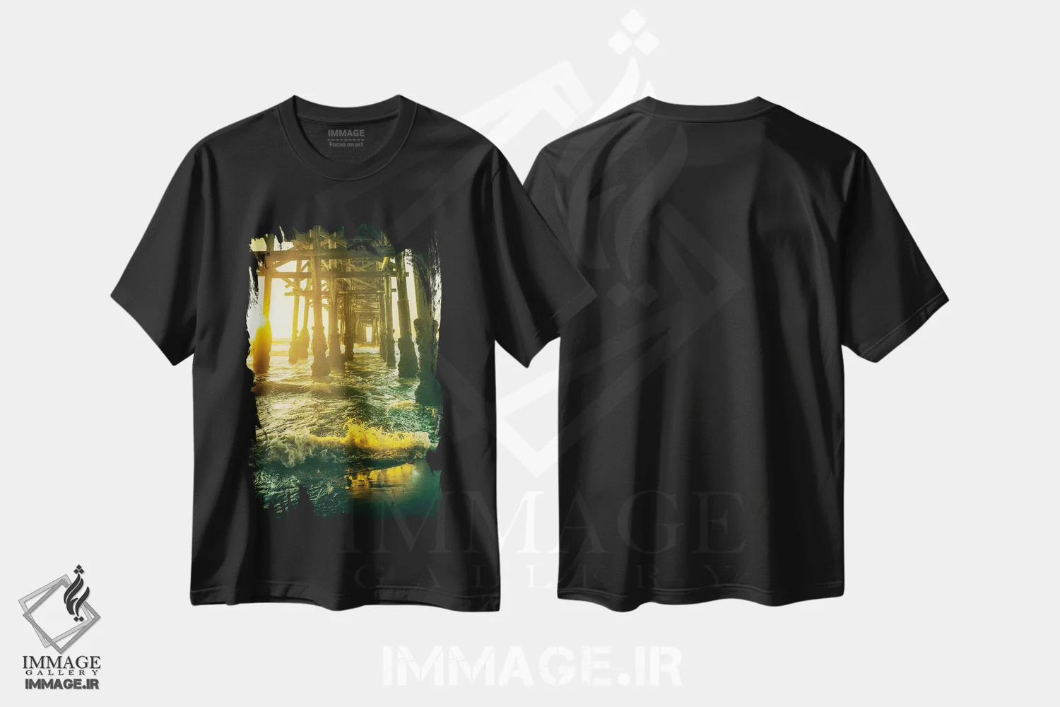 تیشرت مشکی طرح دار موج سواری زیر اسکله، مدیوم اثر جوزف اس. جیاکالونه | فروشگاه ایماژ