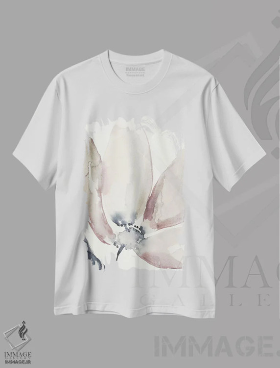 تیشرت سفید طرح دار گلبرگ های سیال I، دکور معاصر اثر جنیفر گلدبرگر | immage.ir
