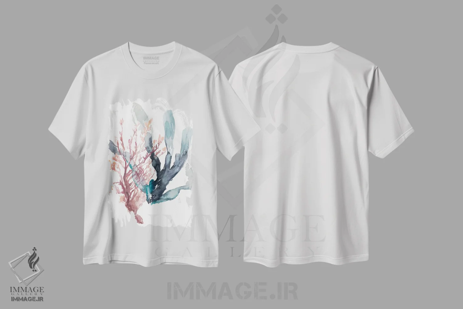 تیشرت سفید طرح دار جلبک دریایی شیرین I، دکور ساحلی اثر جنیفر گلدبرگر | immage.ir