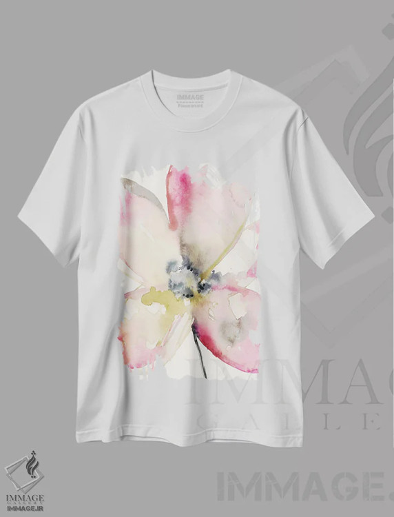 تیشرت سفید طرح دار گلبرگ های سرخابی II، دکور معاصر اثر جنیفر گلدبرگر | immage.ir