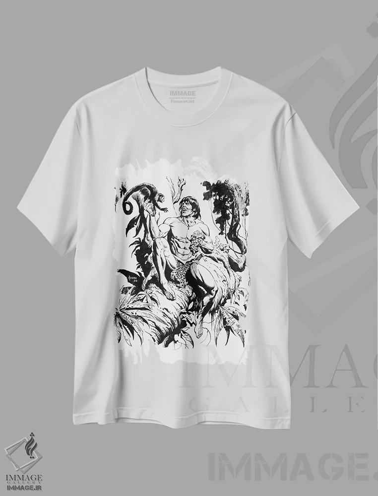 تیشرت سفید طرح دار تصویر روی جلد تارزان و امپراتوری گمشده، هنر دیجیتال سیاه و سفید اثر جو جوسکو | immage.ir