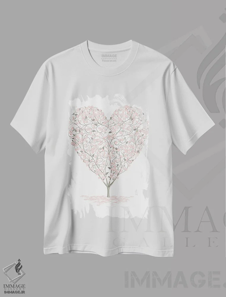 تیشرت سفید طرح دار عشق شکوفا، تزئینی اثر جیمز لی | immage.ir