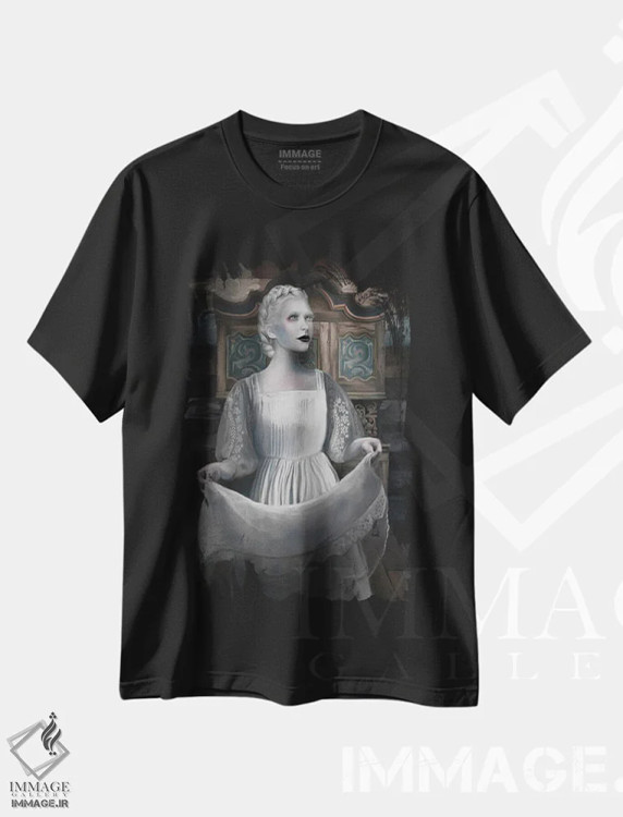 تیشرت مشکی طرح دار کلید طلایی، هنر فاخر معاصر اثر جولیانا لوومر | فروشگاه ایماژ