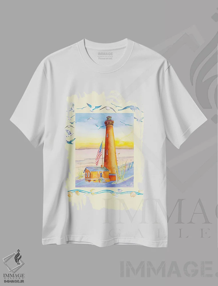 تیشرت سفید طرح دار فانوس دریایی کوریتاک یک، تزئینی اثر جو لینچ | immage.ir