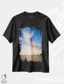 تیشرت مشکی طرح دار ابرهای دراماتیک هنگام غروب خورشید در مالدیو، مدیوم اثر یان بکه | فروشگاه ایماژ