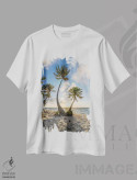 تیشرت سفید طرح دار غروب خورشید در ساحل استوایی با درختان نخل، مدیوم اثر یان بکه | فروشگاه ایماژ