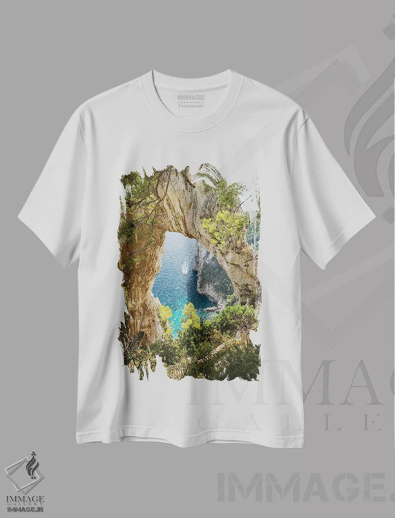 تیشرت سفید طرح دار Italy,طاق طبیعی در جزیره کاپری، ایتالیا، مدیوم اثر یان بکه | فروشگاه ایماژ