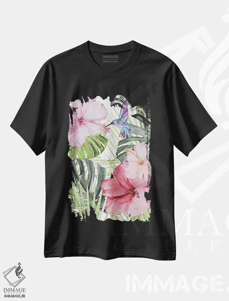 تیشرت مشکی طرح دار شکوفه هیبیسکوس و مرغ مگس خوار ۱، تزئینی اثر جنیفر پکستون پارکر | فروشگاه ایماژ