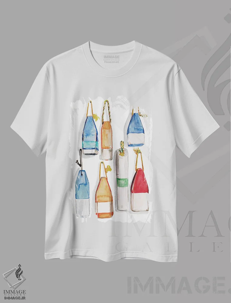 تیشرت سفید طرح دار بویه های نقاشی شده با آبرنگ ۱، دکور ساحلی اثر جنیفر پکستون پارکر | immage.ir