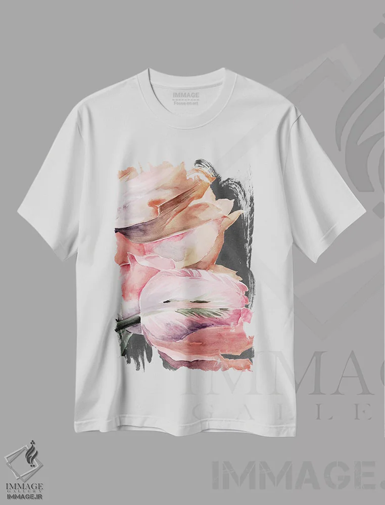 تیشرت سفید طرح دار لاله های پاستلی به شکل طوطی ۴، تزئینی اثر جنیفر پکستون پارکر | فروشگاه ایماژ