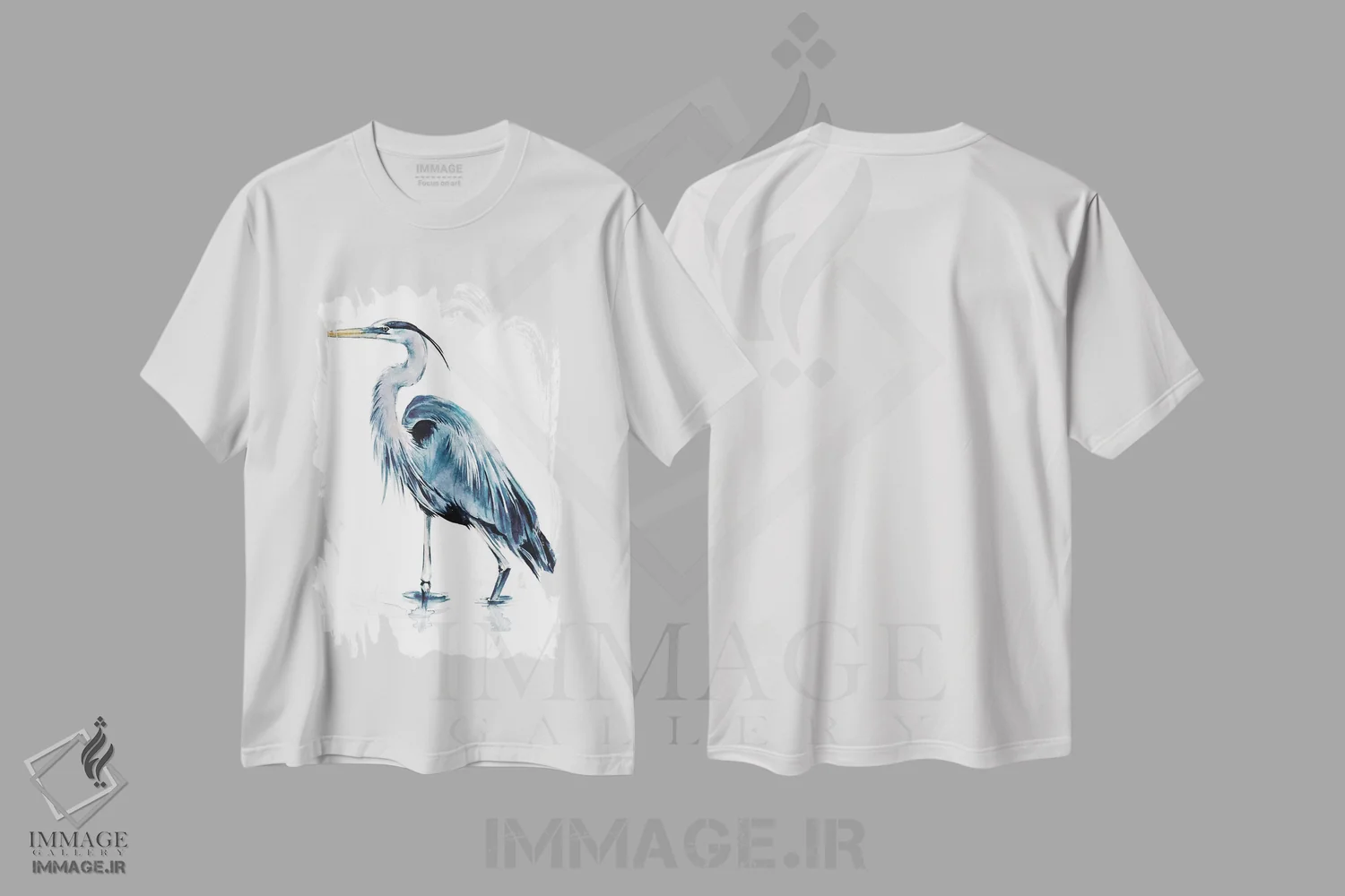 تیشرت سفید طرح دار هرون آبی ۲، دکور ساحلی اثر جنیفر پکستون پارکر | فروشگاه ایماژ