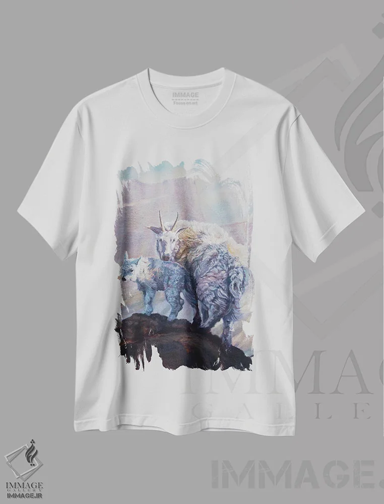 تیشرت سفید طرح دار در ارتفاعات، تزئینی اثر یان پرلی | immage.ir