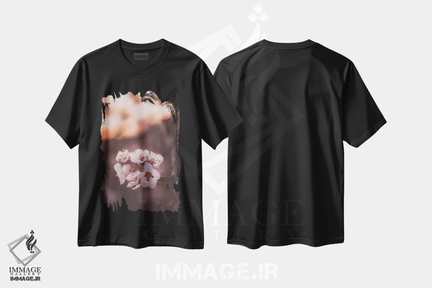 تیشرت مشکی طرح دار شکوفه های زردآلو، عکاسی ماکرو اثر جفرسون کاستلاری | immage.ir