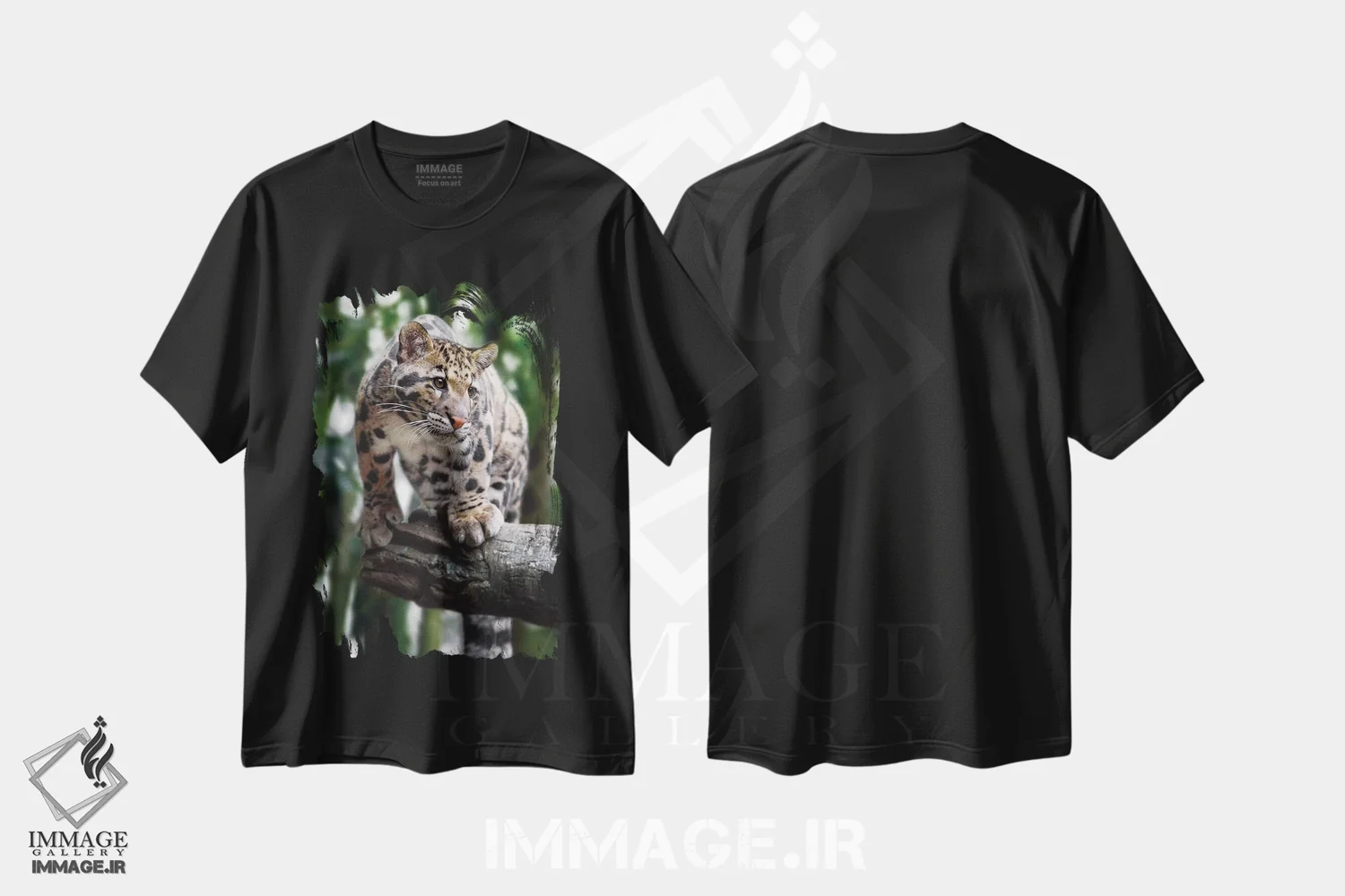 تیشرت مشکی طرح دار آماده برای حمله، مدیوم اثر عکاسی جاناتان راس | immage.ir