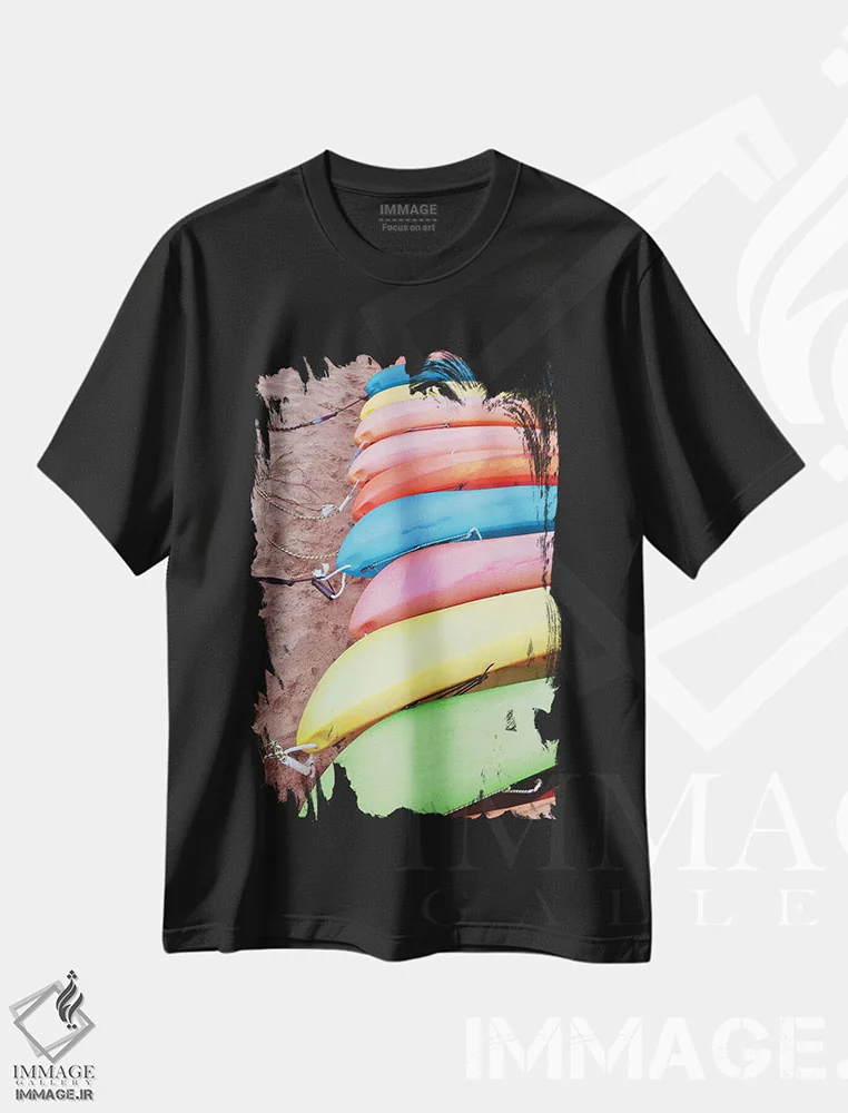 تیشرت مشکی طرح دار کایاک ها I، دکور کلبه و لژ اثر خیرو رودریگز | immage.ir