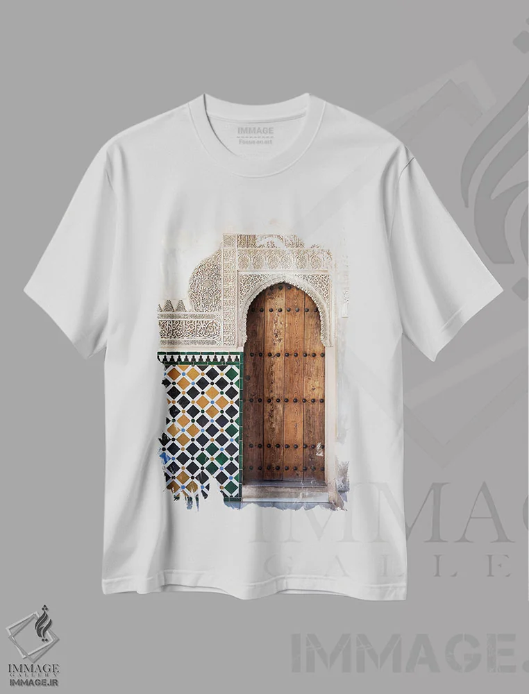 تیشرت سفید طرح دار Spain,جزئیات درب الحمرا، اسپانیا، تزئینی اثر جین ریکس | immage.ir
