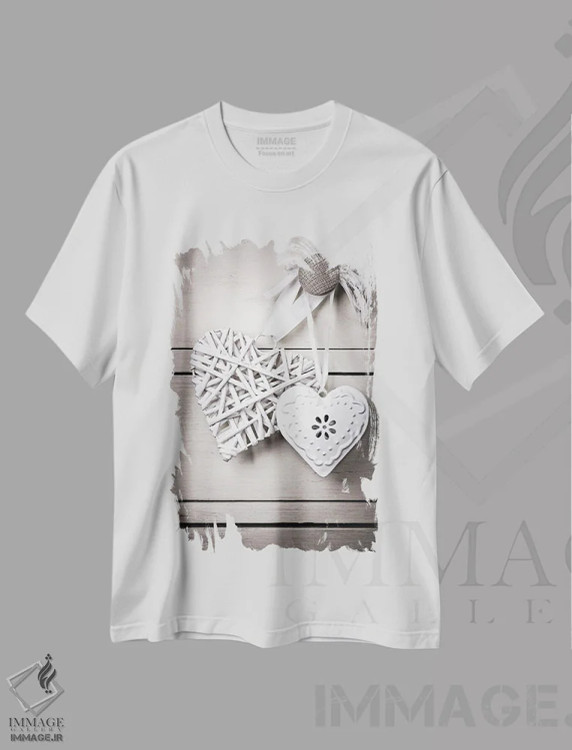تیشرت سفید طرح دار قلب های قدیمی در رنگ های قهوه ای رترو، مدیوم اثر جین ریکس | فروشگاه ایماژ