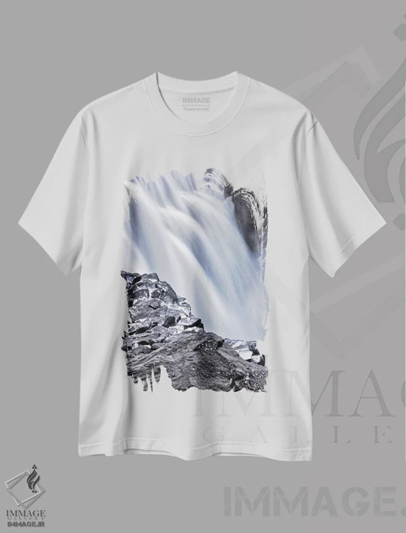 تیشرت سفید طرح دار Iceland,نمای نزدیک از جزئیات آبشار دیتیفوس، ایسلند، مدیوم اثر جین ریکس | immage.ir