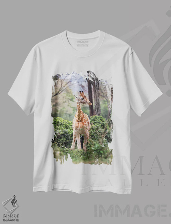 تیشرت سفید طرح دار پرتره زرافه روتشایلد، مدیوم اثر جین ریکس | فروشگاه ایماژ