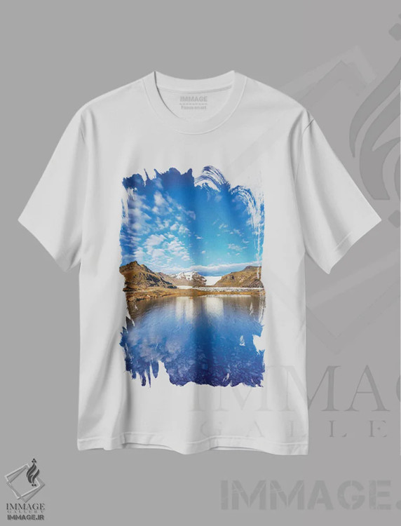 تیشرت سفید طرح دار بازتاب یخچال سوینافلسیوکول، مدیوم اثر جین ریکس | immage.ir