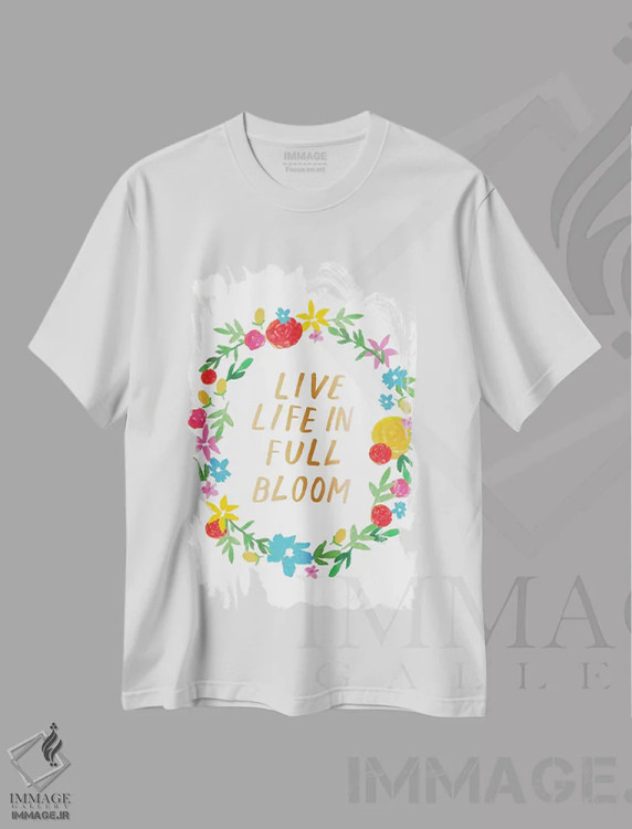 تیشرت سفید طرح دار گل های پرطراوت سوم، تزئینی اثر جسیکا بروگینک | فروشگاه ایماژ