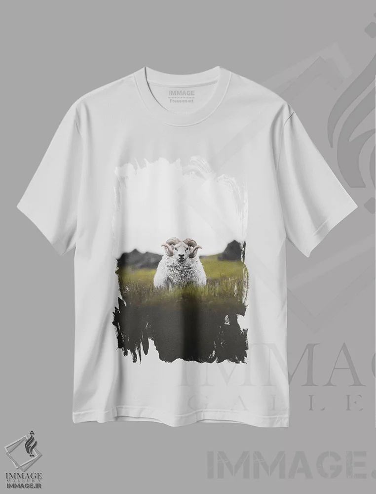 تیشرت سفید طرح دار خیره نگاه کردن، مدیوم اثر جو شاتر | immage.ir