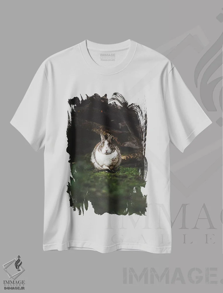 تیشرت سفید طرح دار خرگوش خیس، مدیوم اثر جو شاتر | immage.ir