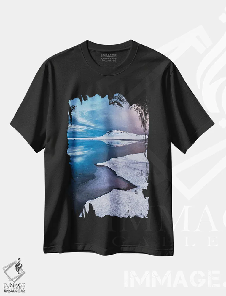 تیشرت مشکی طرح دار خطوط سفید، دکور تعطیلات اثر جو شاتر | immage.ir