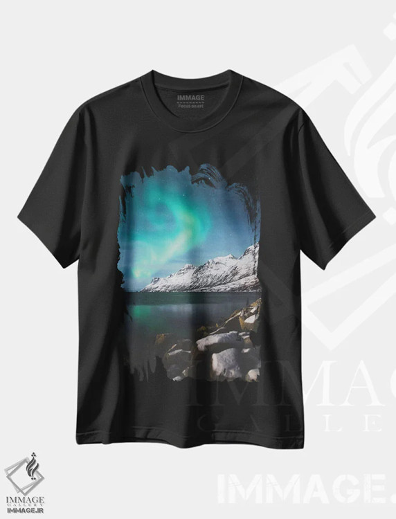 تیشرت مشکی طرح دار شفق قطبی زمستانی، دکور تعطیلات اثر جو شاتر | فروشگاه ایماژ