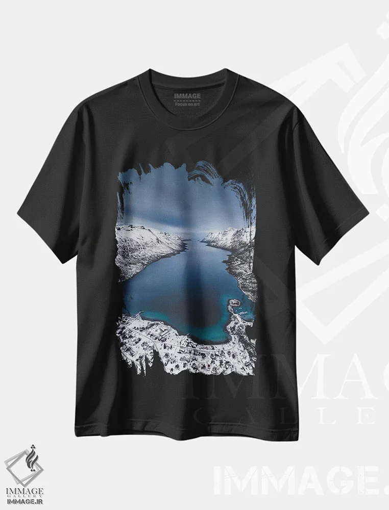 تیشرت مشکی طرح دار فیورد زمستانی، دکور تعطیلات اثر جو شاتر | immage.ir