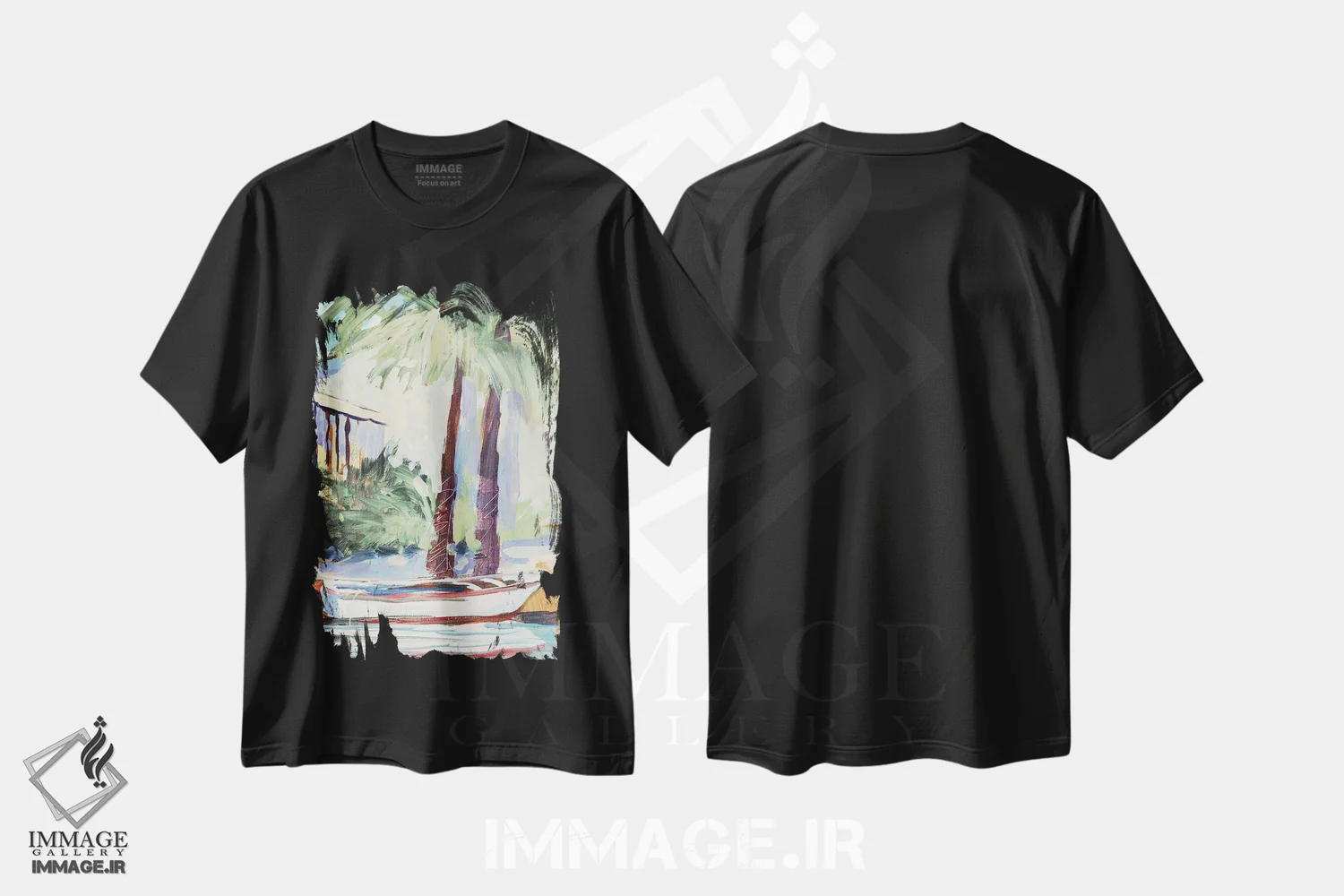 تیشرت مشکی طرح دار پهلو گرفته کنار نخل ها، دکور معاصر اثر جین اسلیوکا | فروشگاه ایماژ