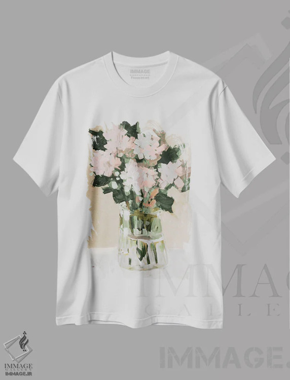 تیشرت سفید طرح دار دسته گل صورتی، دکور معاصر اثر جین اسلیوکا | فروشگاه ایماژ