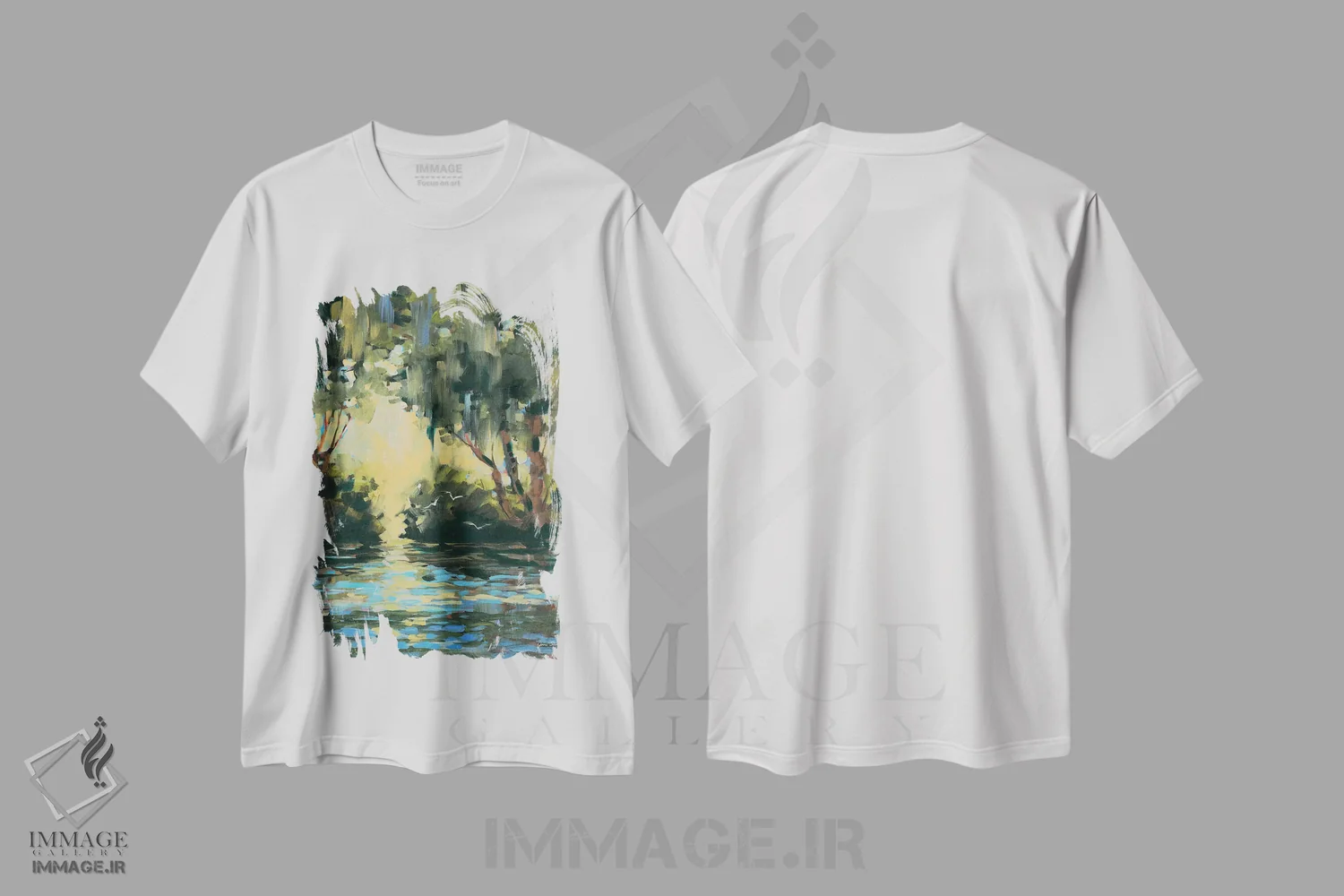 تیشرت سفید طرح دار در عمق جنگل، دکور معاصر اثر جین اسلیوکا | فروشگاه ایماژ