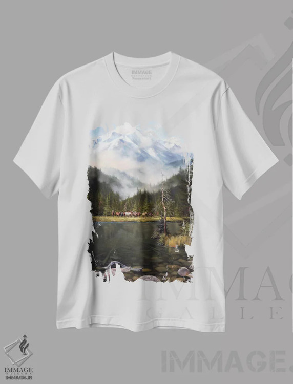تیشرت سفید طرح دار وقتی مه به آرامی بالا می رود، دکور کلبه و لژ اثر جک سورنسن | immage.ir
