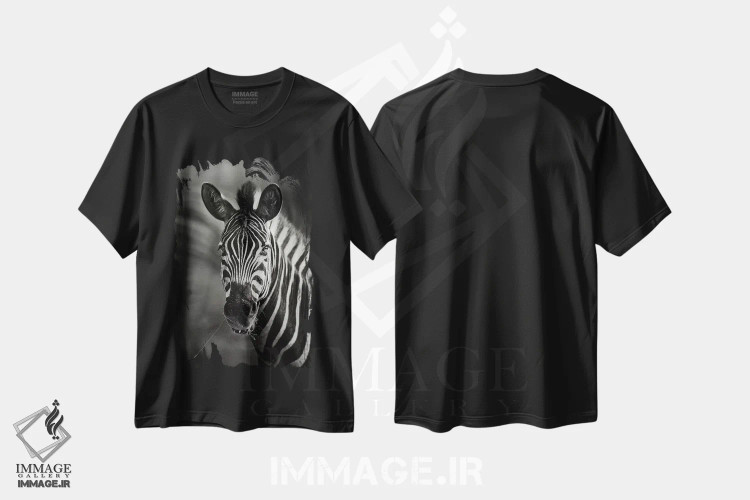 تیشرت مشکی طرح دار نمای نزدیک پرتره گورخر، عکاسی سیاه و سفید اثر یوهان سوانپوئل | فروشگاه ایماژ