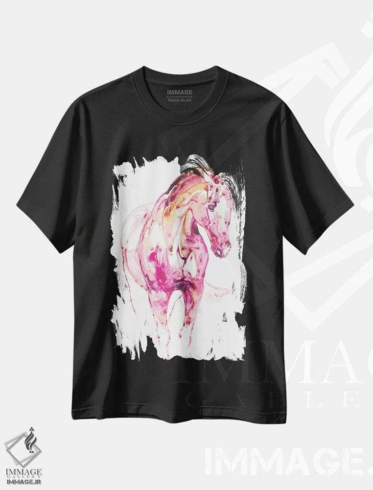 تیشرت مشکی طرح دار اسب گارنت ۳، هنر فاخر معاصر اثر جولی تی. چاپمن | فروشگاه ایماژ